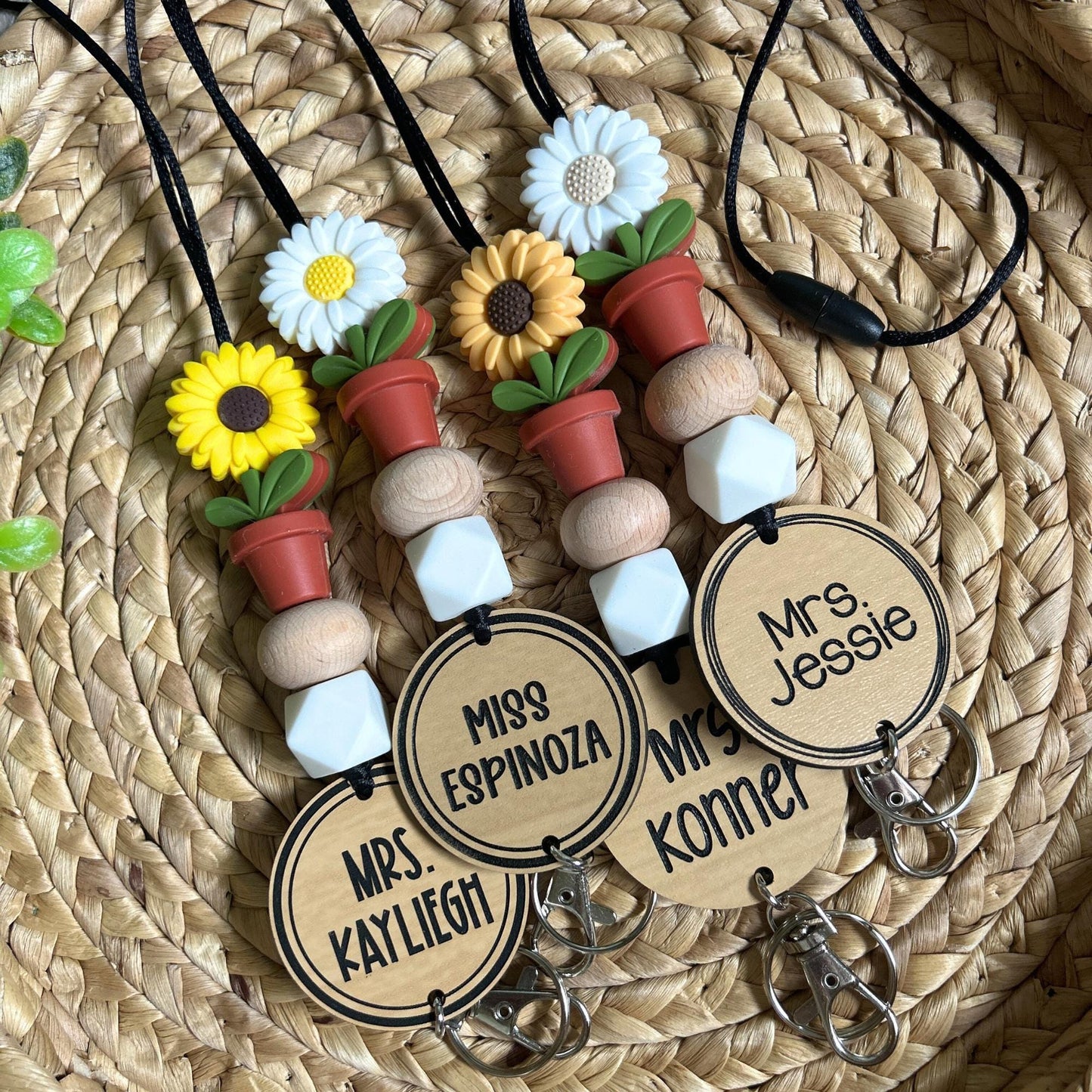 Flower Teacher Lanyard, Book Lanyard, Gift for Educators, Custom teacher lanyard, personalized teacher gift, Sunflower, Daisy Lanyard