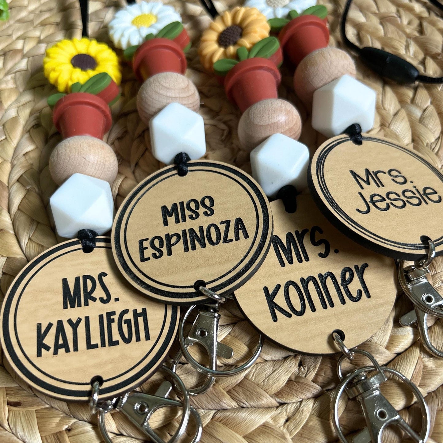 Flower Teacher Lanyard, Book Lanyard, Gift for Educators, Custom teacher lanyard, personalized teacher gift, Sunflower, Daisy Lanyard
