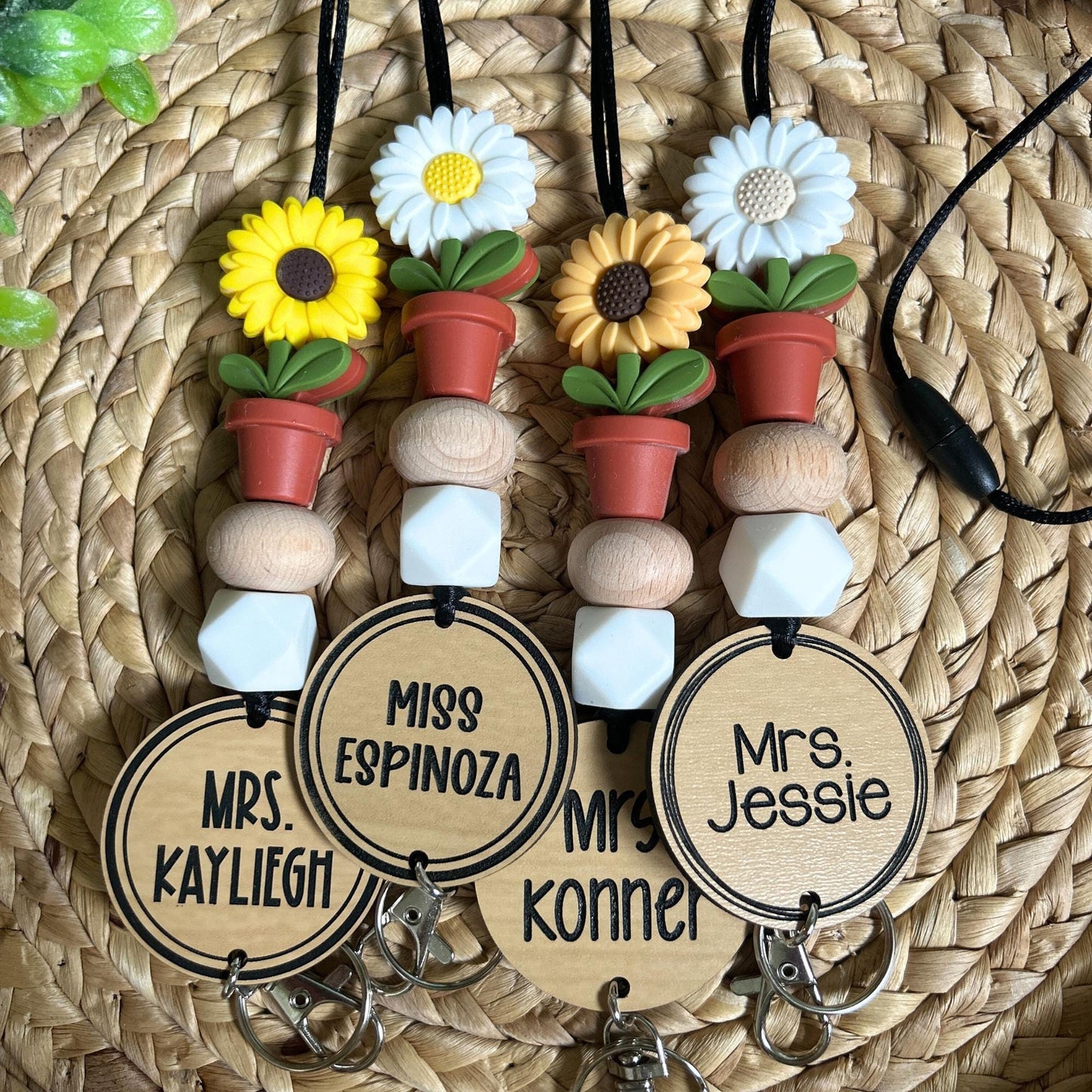 Flower Teacher Lanyard, Book Lanyard, Gift for Educators, Custom teacher lanyard, personalized teacher gift, Sunflower, Daisy Lanyard