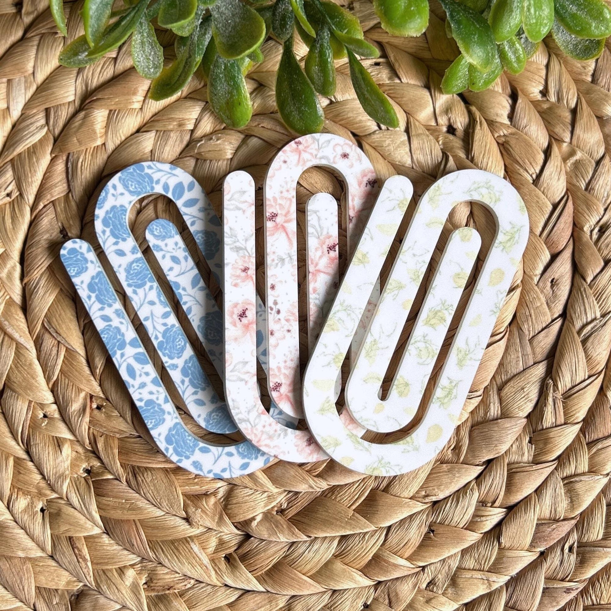 Jumbo Acrylic Paper clips, Vintage Pattern, Floral Paperclips, Back to School, Teacher Gifts, Office Supplies, Home Prep, bookmark,