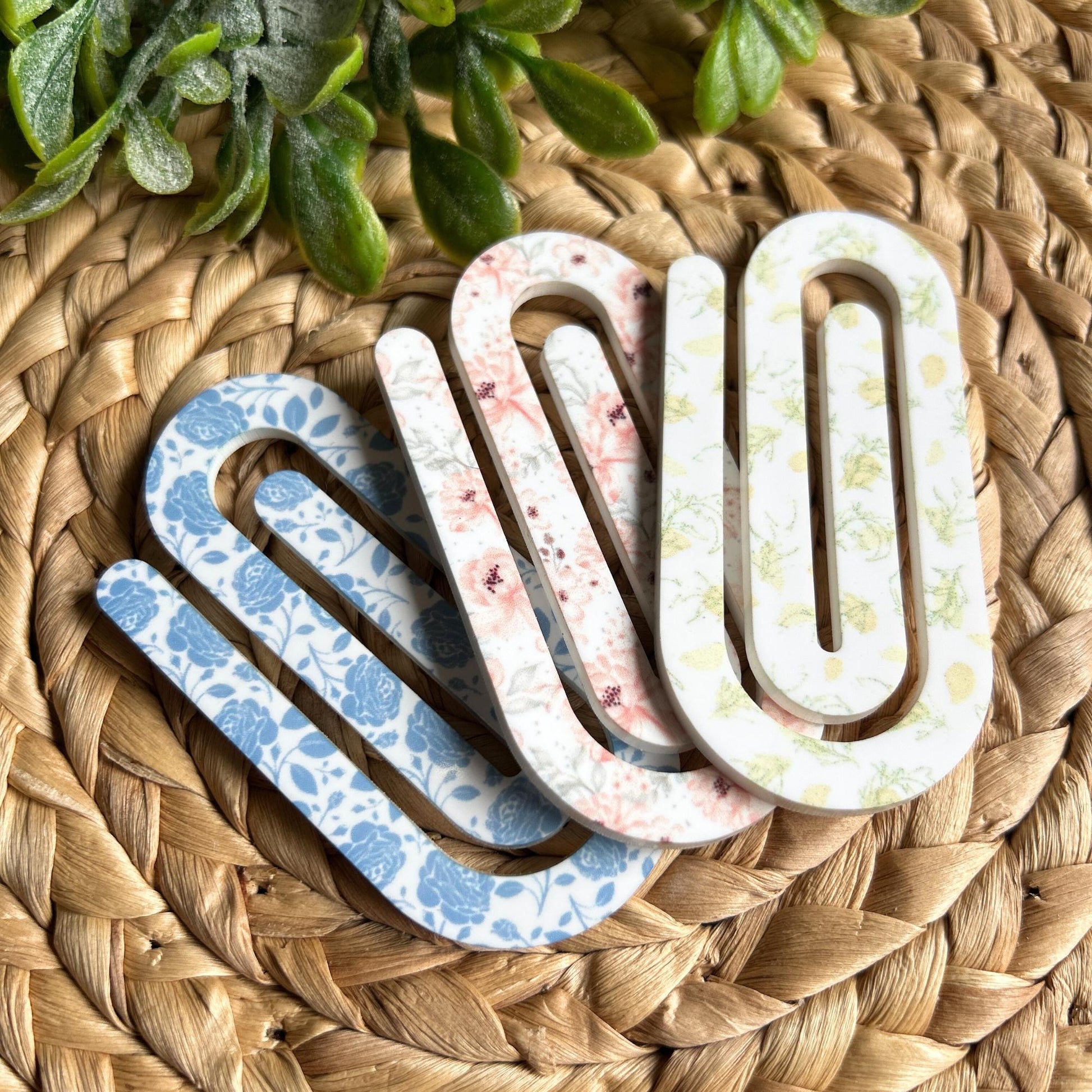 Jumbo Acrylic Paper clips, Vintage Pattern, Floral Paperclips, Back to School, Teacher Gifts, Office Supplies, Home Prep, bookmark,